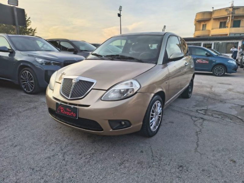 Lancia Ypsilon 1.2 Oro Bianco