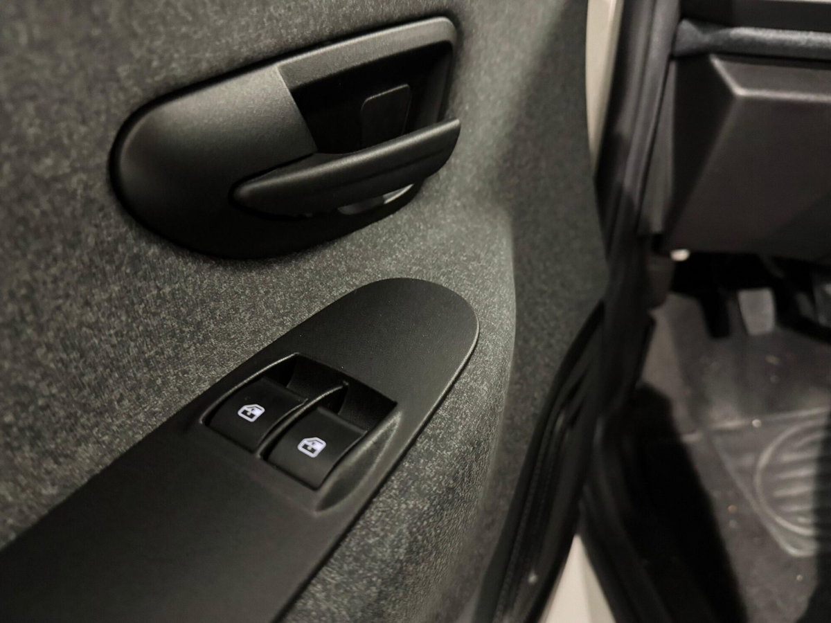 Lancia Ypsilon 1.0 FireFly 5 porte S&S Hybrid Ecochic Silver (15)