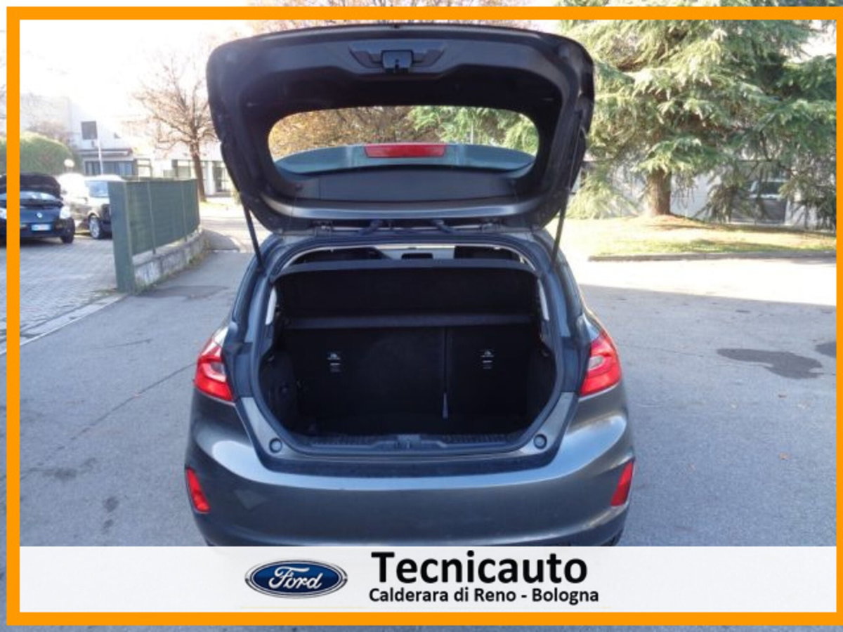 Ford Fiesta 1.1 75 CV GPL 5 porte (12)