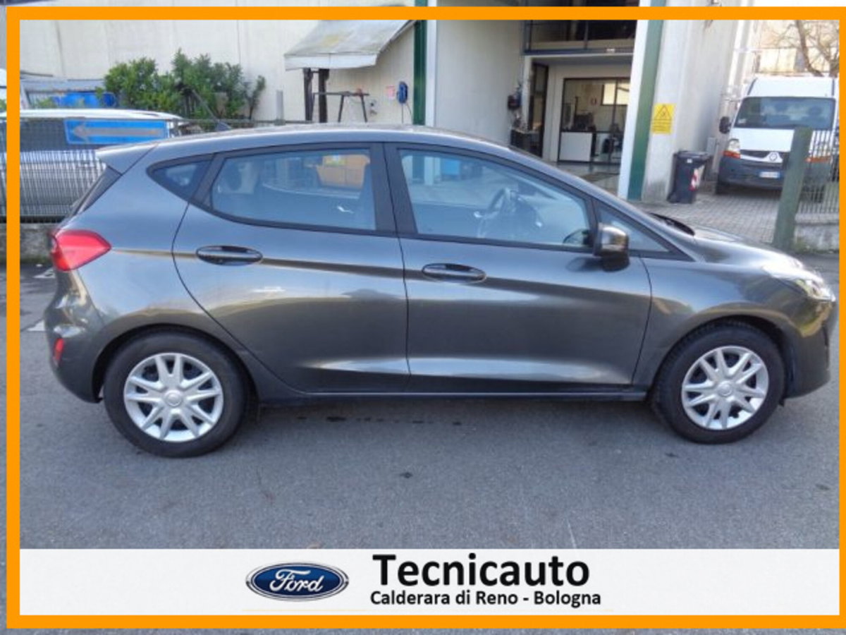 Ford Fiesta 1.1 75 CV GPL 5 porte (10)