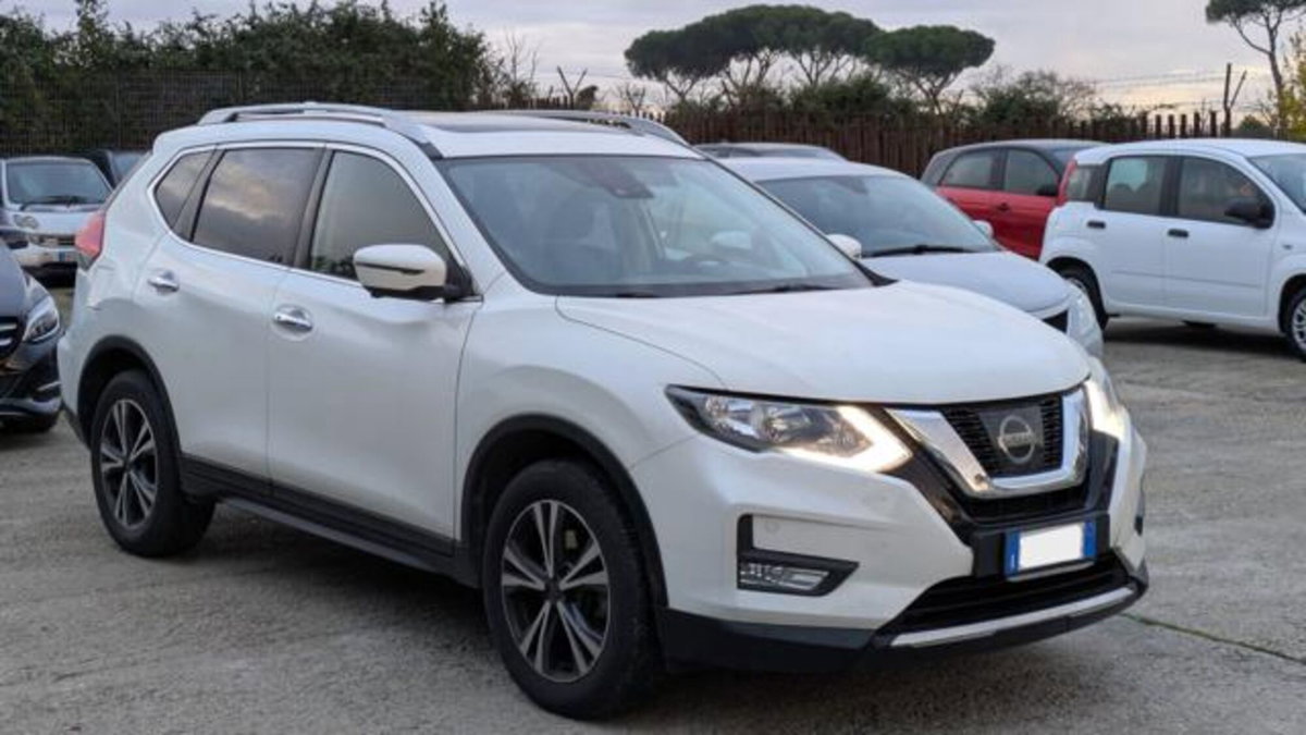 Nissan X-Trail 1.6 DIG-T 2WD Tekna (2)