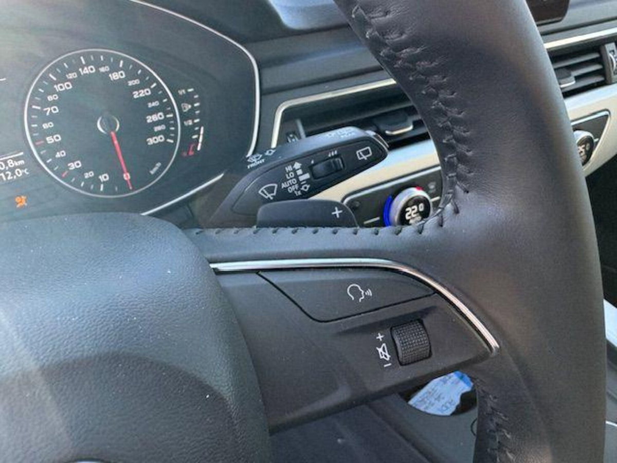 Audi A4 Avant 2.0 TDI 150 CV Business (12)