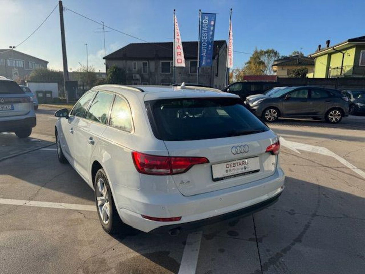 Audi A4 Avant 2.0 TDI 150 CV Business (5)