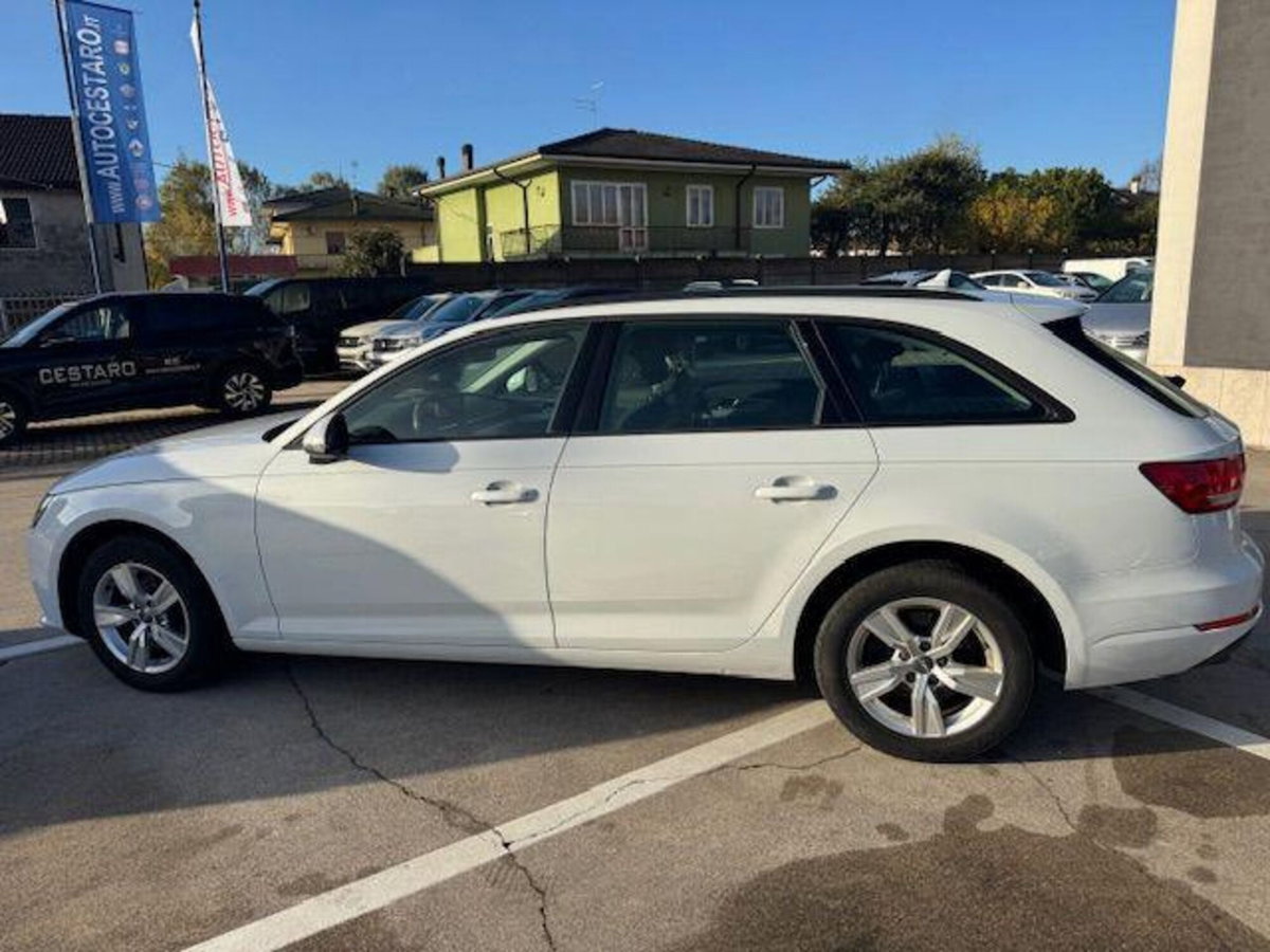 Audi A4 Avant 2.0 TDI 150 CV Business (6)