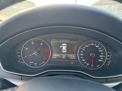 Audi A4 Avant 2.0 TDI 150 CV Business (8)