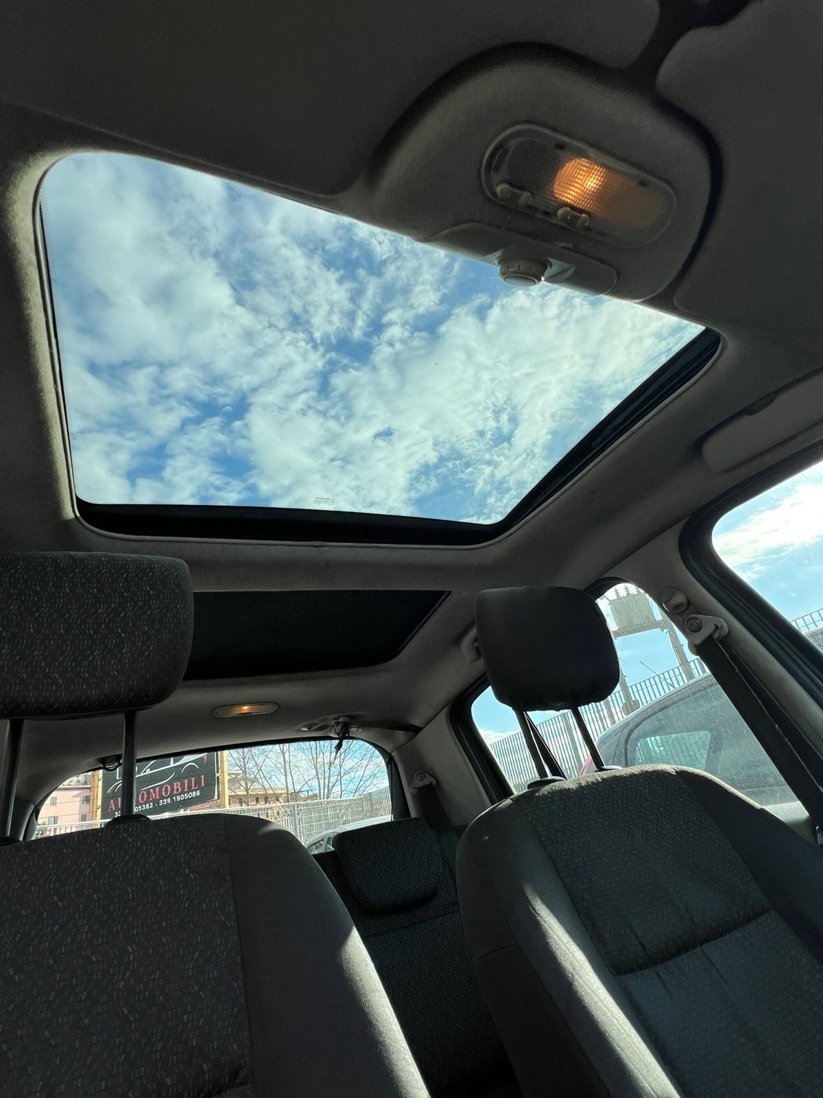 Renault Modus 1.5 dCi 82CV Luxe Privilège (11)