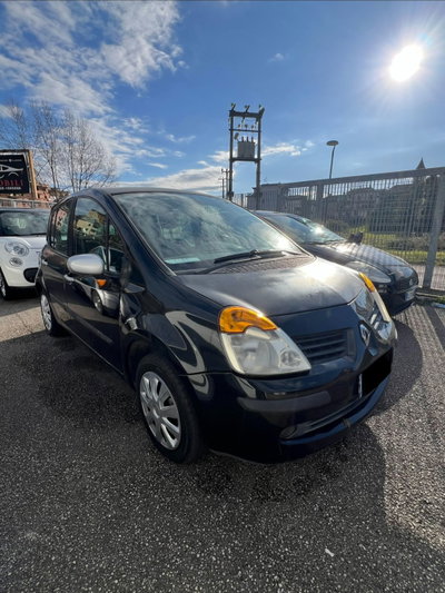 Renault Modus 1.5 dCi 82CV Luxe Privilège (2)