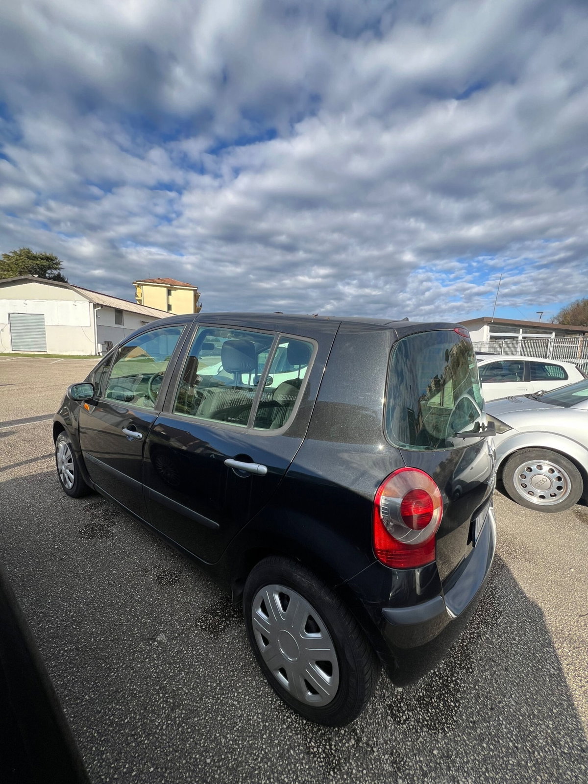 Renault Modus 1.5 dCi 82CV Luxe Privilège (5)