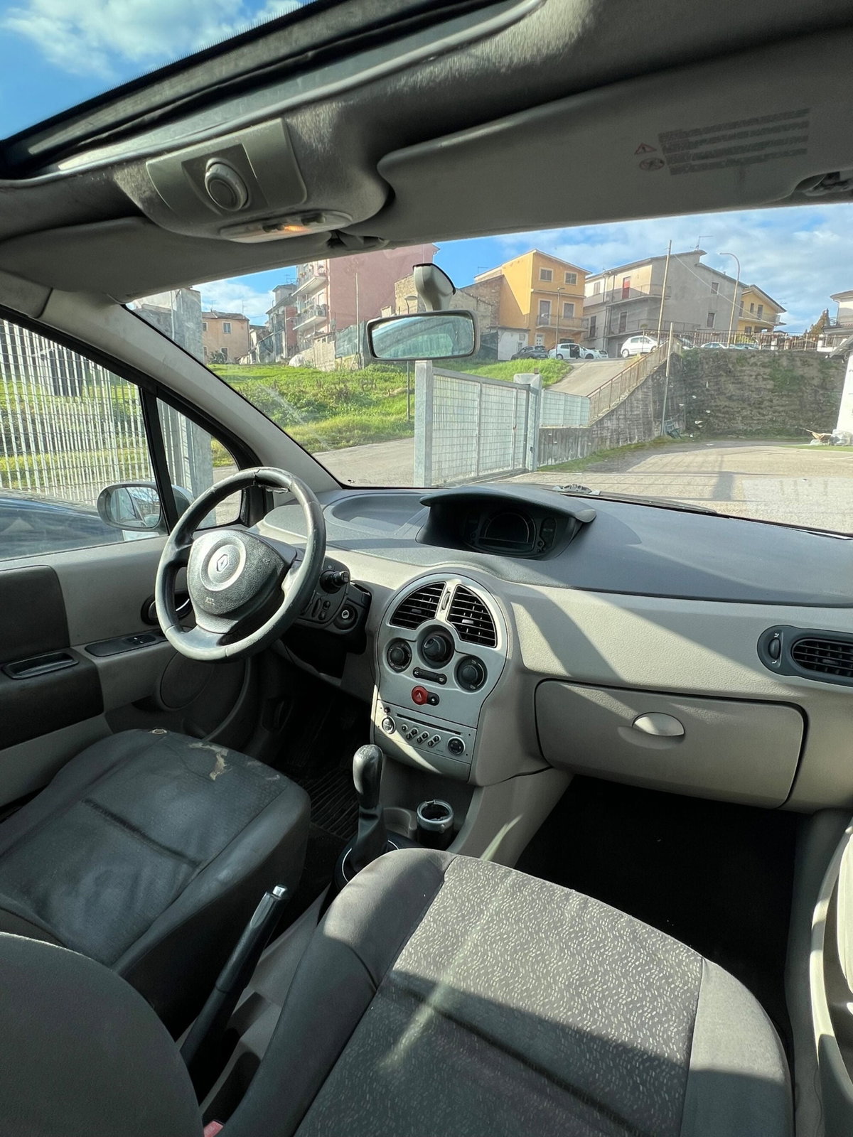 Renault Modus 1.5 dCi 82CV Luxe Privilège (9)