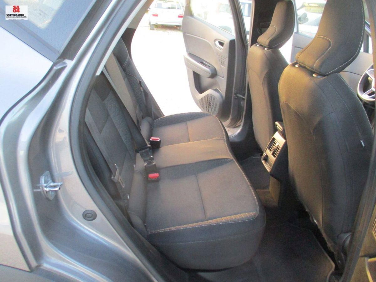 Renault Captur TCe 90 CV Techno (18)