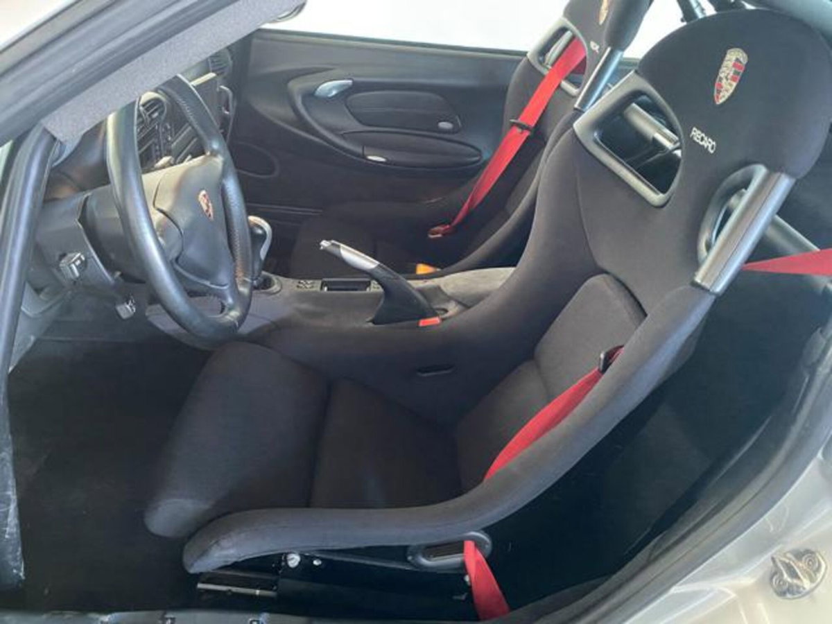 Porsche 911 Coupé GT3 cat (11)