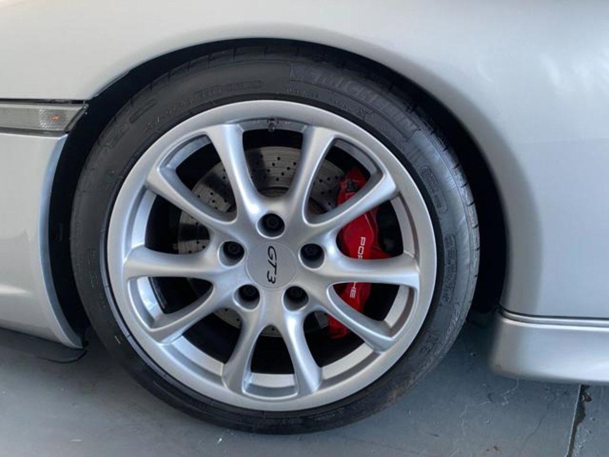 Porsche 911 Coupé GT3 cat (9)