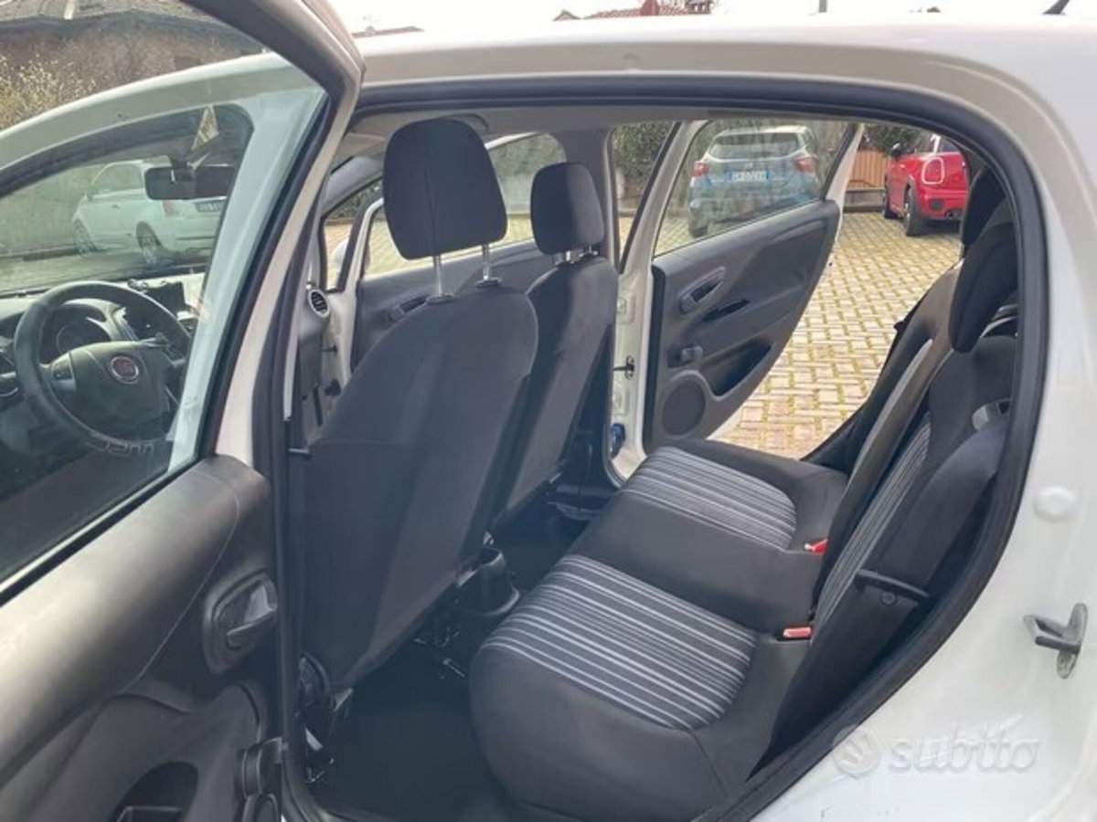 Fiat Punto Evo 1.3 Mjt 95 CV DPF 3 porte S&S Dualogic Dynamic (10)