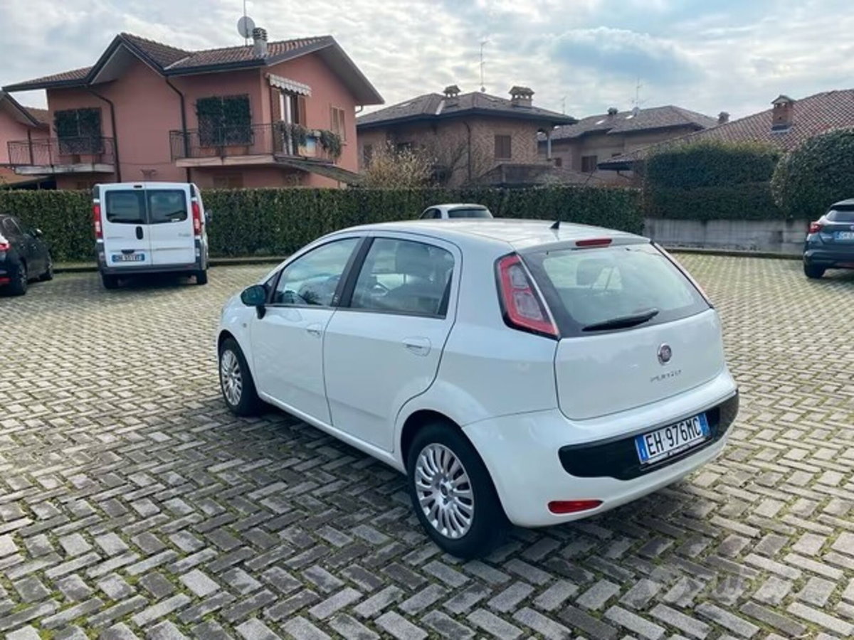 Fiat Punto Evo 1.3 Mjt 95 CV DPF 3 porte S&S Dualogic Dynamic (3)