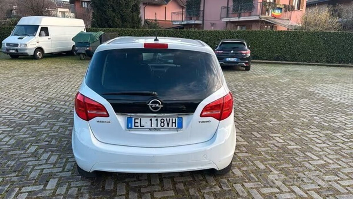 Opel Meriva 1.4 Turbo 120CV Cosmo (4)