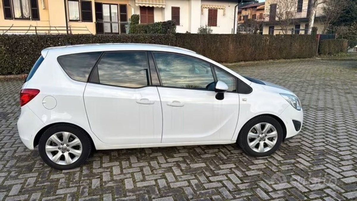 Opel Meriva 1.4 Turbo 120CV Cosmo (6)
