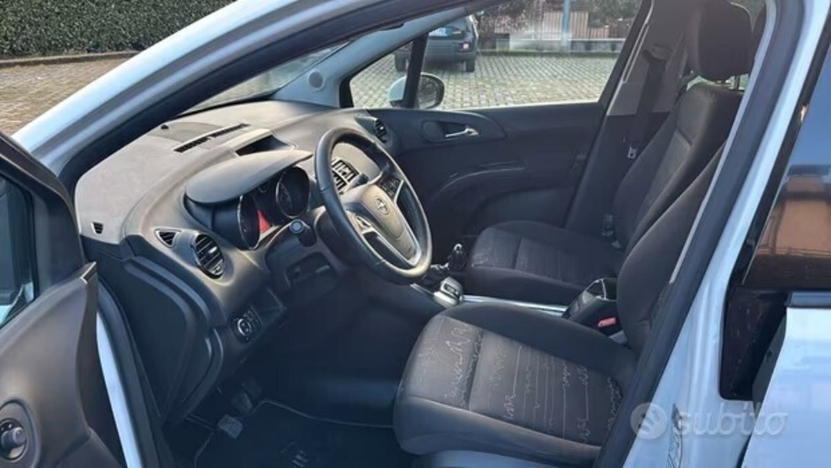 Opel Meriva 1.4 Turbo 120CV Cosmo (9)