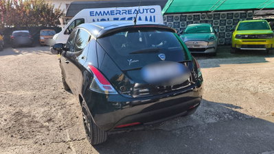 Lancia Ypsilon 1.2 69 CV 5 porte GPL Ecochic Alberta Ferretti (4)