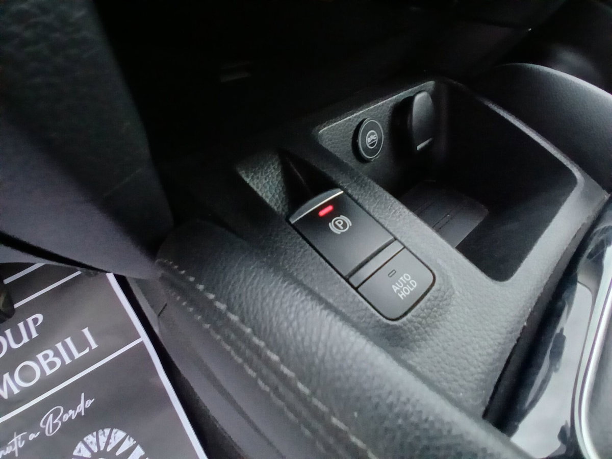 Nissan Qashqai 1.3 DIG-T 140 CV N-Connecta (18)