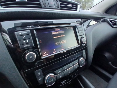Nissan Qashqai 1.3 DIG-T 140 CV N-Connecta (19)