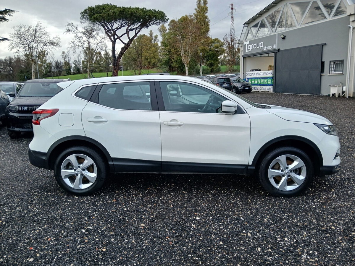 Nissan Qashqai 1.3 DIG-T 140 CV N-Connecta (4)