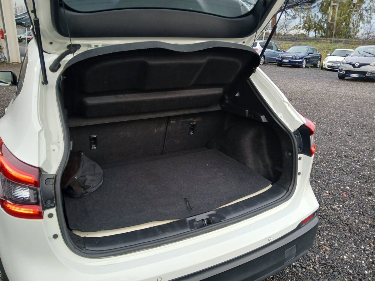 Nissan Qashqai 1.3 DIG-T 140 CV N-Connecta (9)