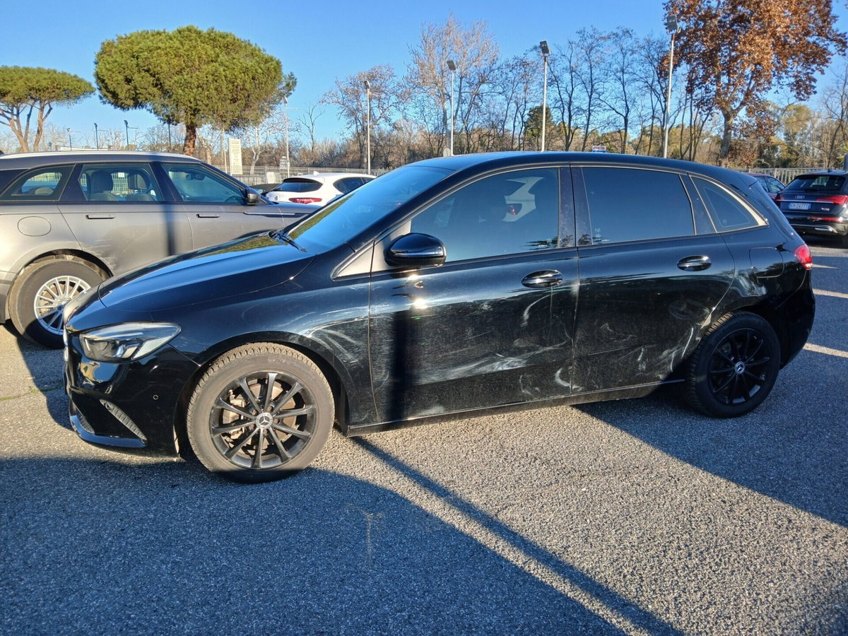 Mercedes-Benz Classe B 180 d Automatic Premium (8)