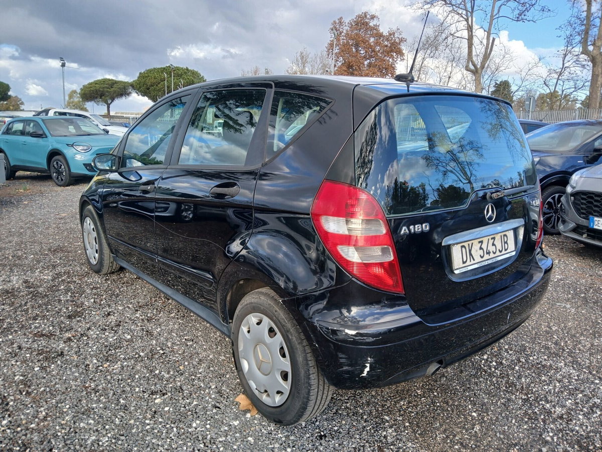 Mercedes-Benz Classe A 180 CDI Classic (4)