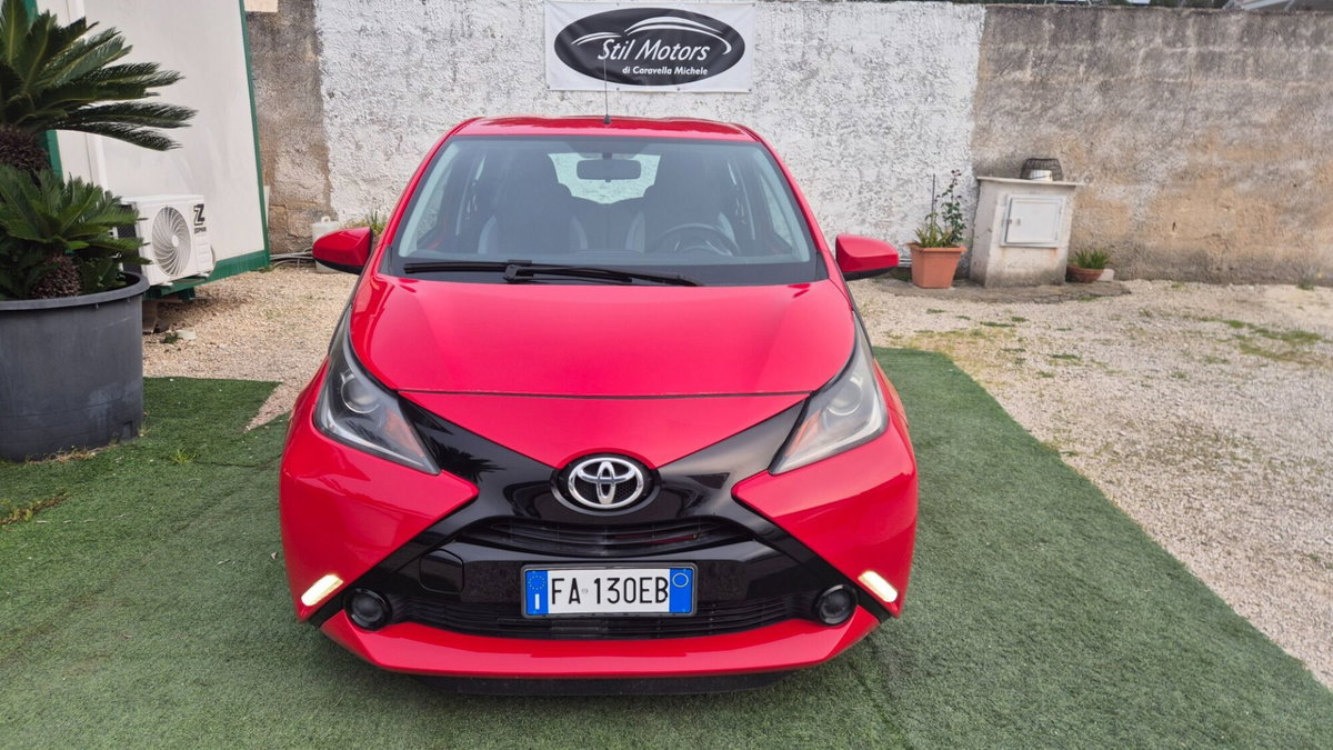 Toyota Aygo 1.0 VVT-i 69 CV 5 porte x-cool