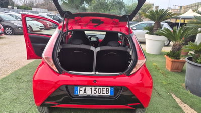 Toyota Aygo 1.0 VVT-i 69 CV 5 porte x-cool (19)