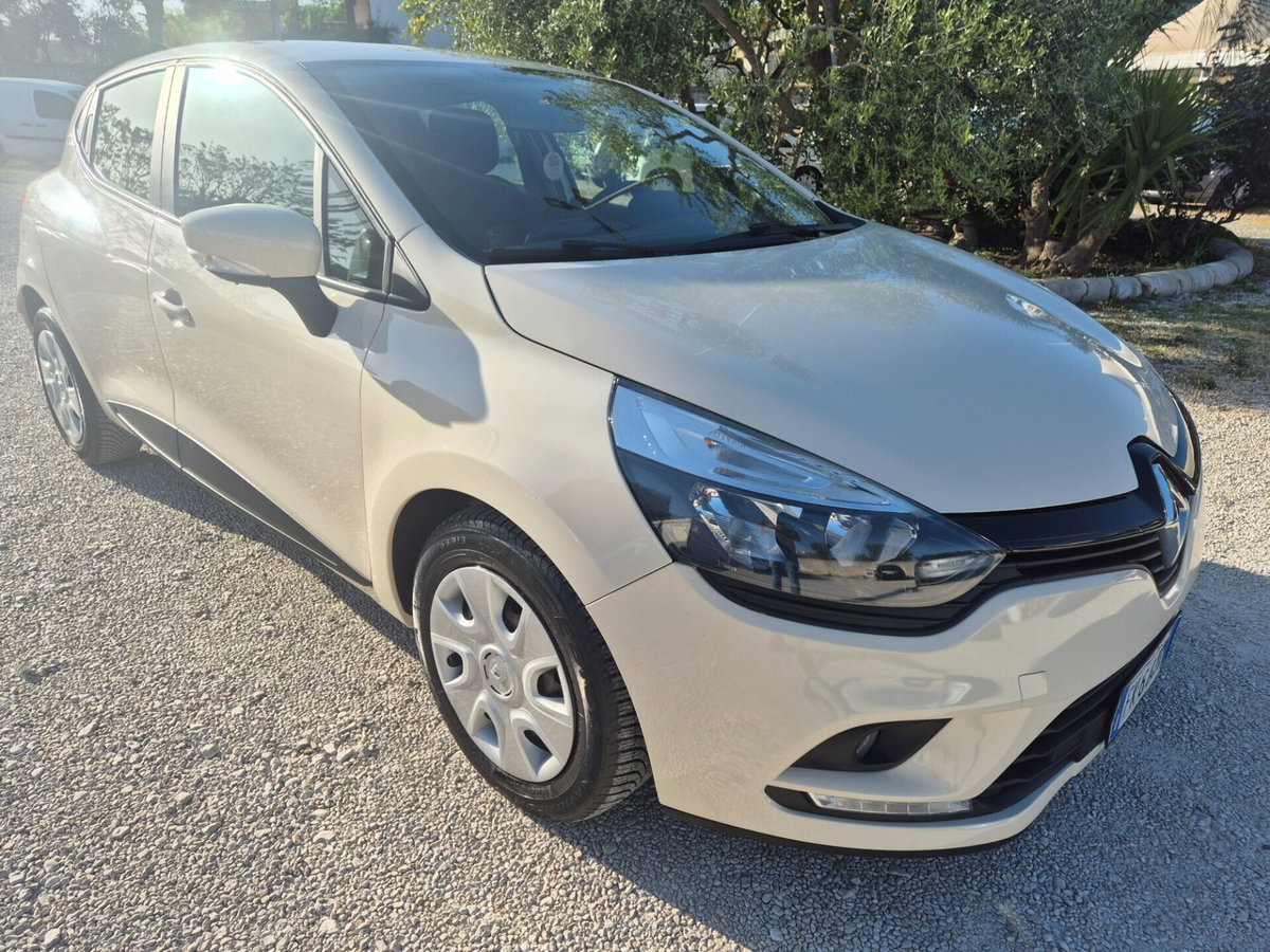 Renault Clio dCi 8V 75CV Start&Stop 5 porte Energy Zen (4)