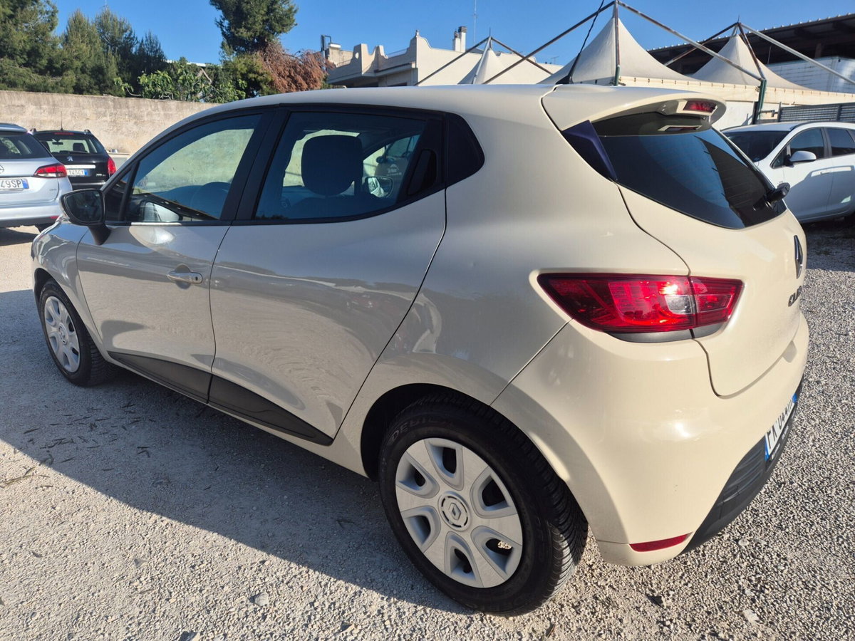Renault Clio dCi 8V 75CV Start&Stop 5 porte Energy Zen (5)