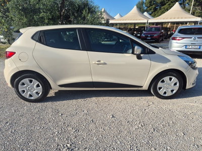Renault Clio dCi 8V 75CV Start&Stop 5 porte Energy Zen (7)
