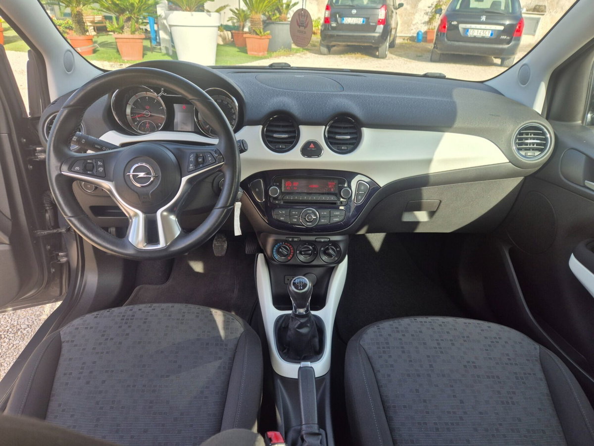 Opel Adam 1.2 70 CV Jam (10)