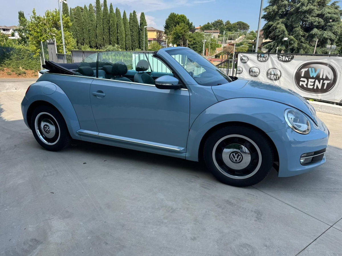 Volkswagen Maggiolino Cabrio 1.6 TDI Design (3)