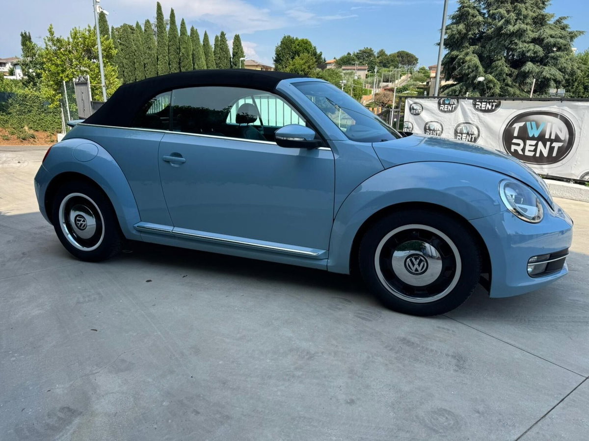 Volkswagen Maggiolino Cabrio 1.6 TDI Design (7)