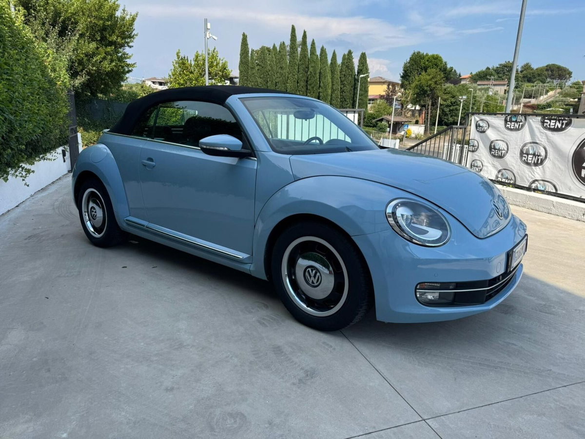 Volkswagen Maggiolino Cabrio 1.6 TDI Design (8)