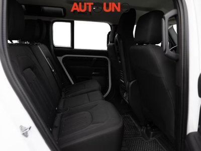 Land Rover Defender 110 2.0 SD4 AWD Auto S (16)