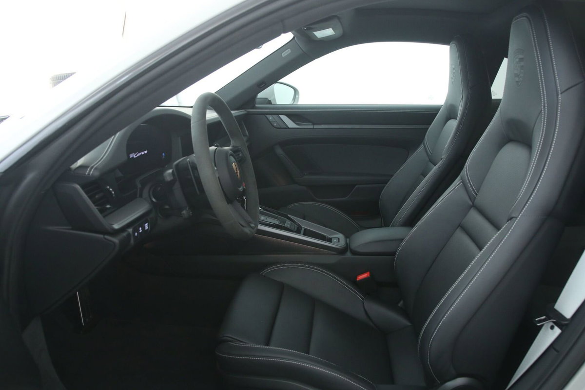 Porsche 911 Coupé 3.0 Carrera 394cv auto (7)