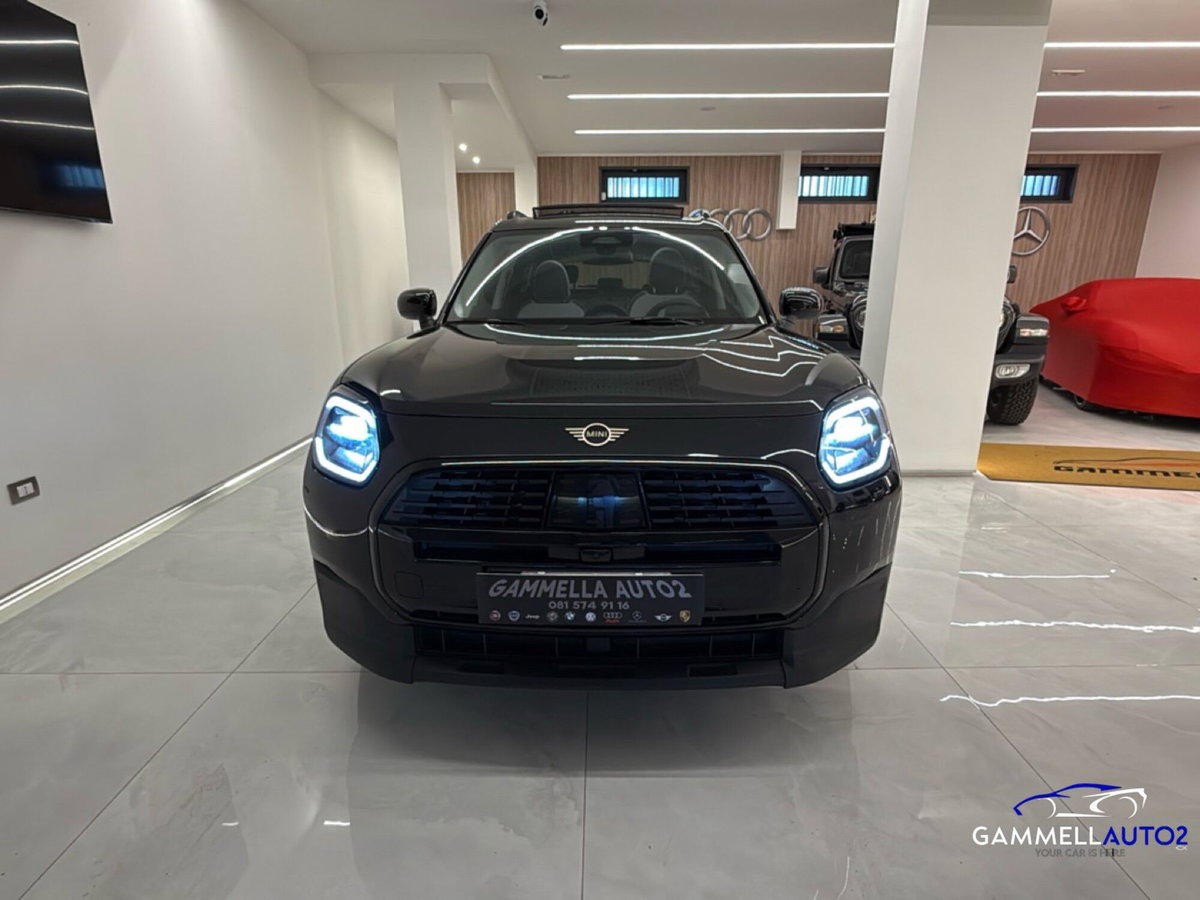 MINI Mini Countryman E Blackyard