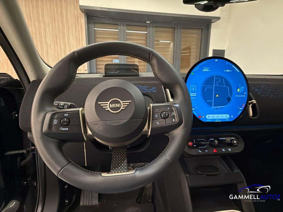 MINI Mini Countryman E Blackyard (13)