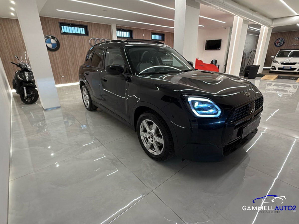 MINI Mini Countryman E Blackyard (5)