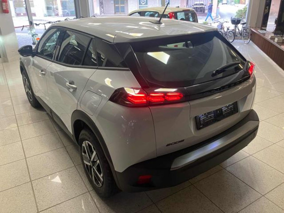 Peugeot 2008 1.2 puretech Style s&s 100cv (3)