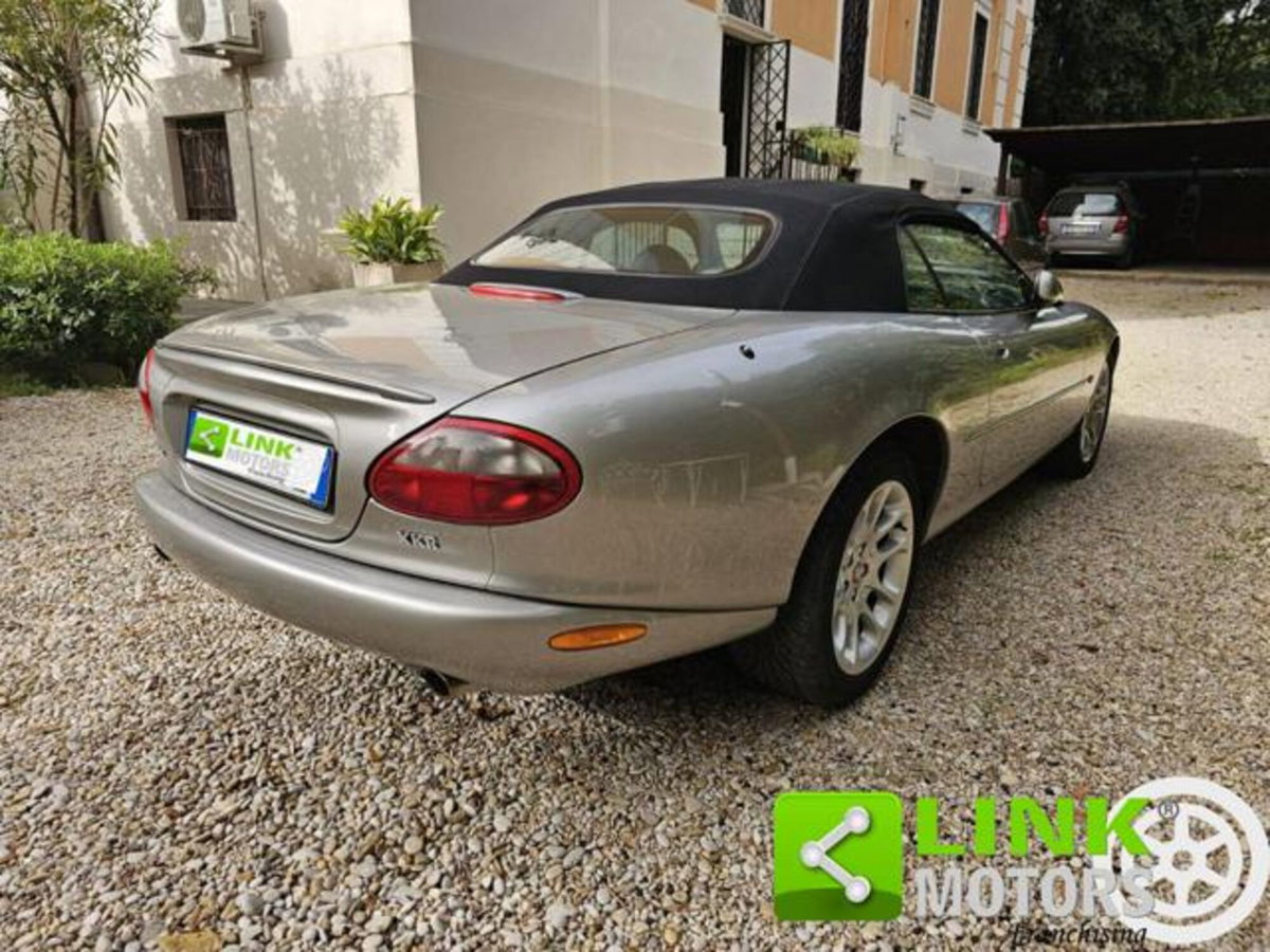 Jaguar XKR 4.0 Convertibile (2)