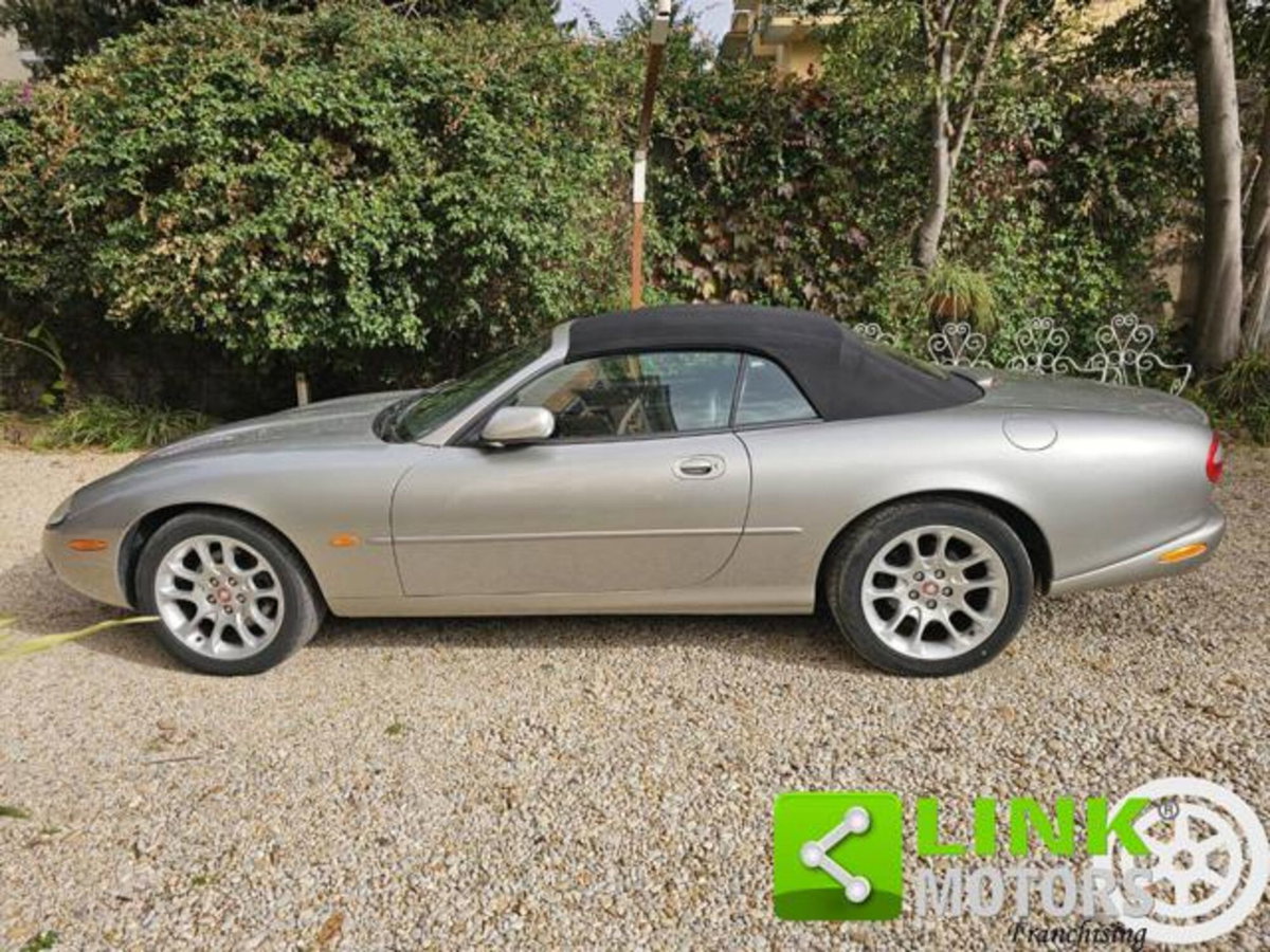 Jaguar XKR 4.0 Convertibile (3)