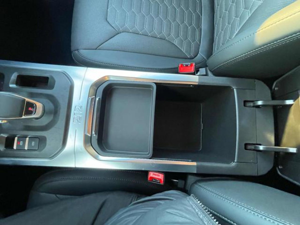 Emc 212 212 2.0 tgdi Officer 4wd 8at (16)