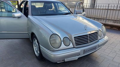 Mercedes-Benz Classe E 200 cat Avantgarde usata