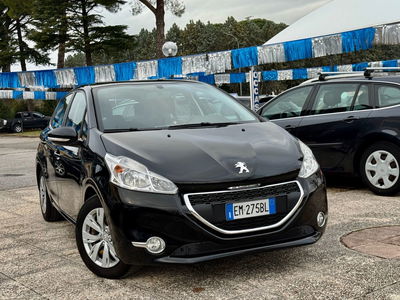 Peugeot 208 e-HDi 92 CV Stop&Start 5 porte Allure usata