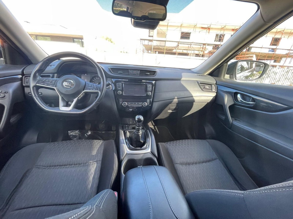 Nissan X-Trail 1.6 dCi 2WD Tekna (13)
