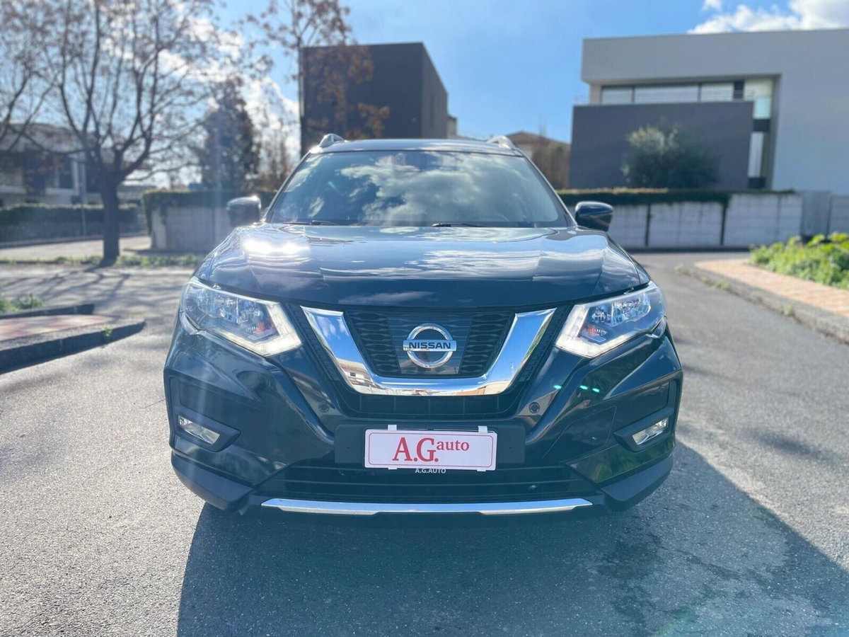 Nissan X-Trail 1.6 dCi 2WD Tekna (2)